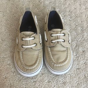 Toddler boys tan boat shoes